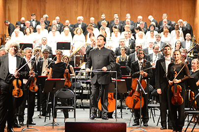 l’Orchestre Symphonique d’Euskadi inaugure sa saison en souhaitant la bienvenue à Robert Treviño, son nouveau directeur titulaire