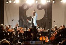 Concierto en la plaza de la Constitución de San Sebastián
