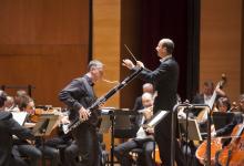 François Proud y la Orquesta de Euskadi, bajo la dirección de Guillermo García Calvo