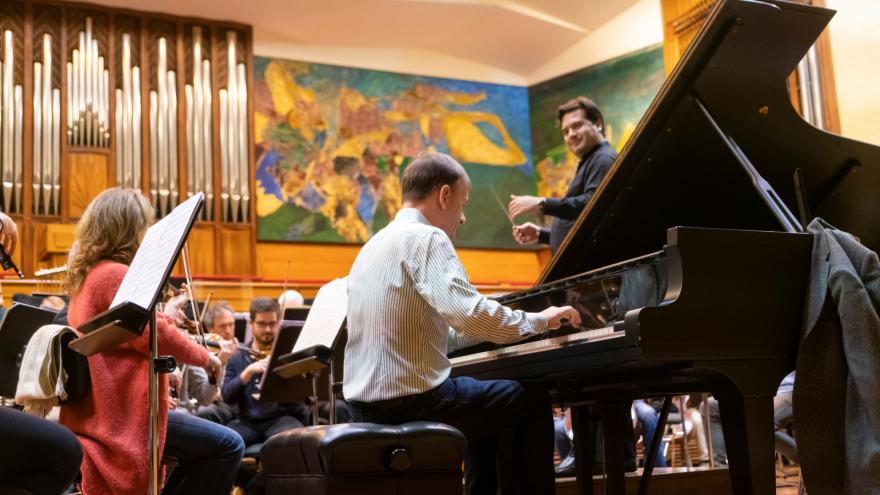 El pianista Stephen Hough nos regala su fantasía vasca en el siguiente programa de abono de la Orquesta Sinfónica de Euskadi