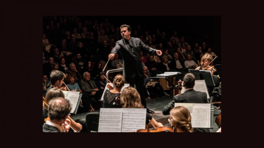Robert Treviño exhibe su especialidad en Mahler